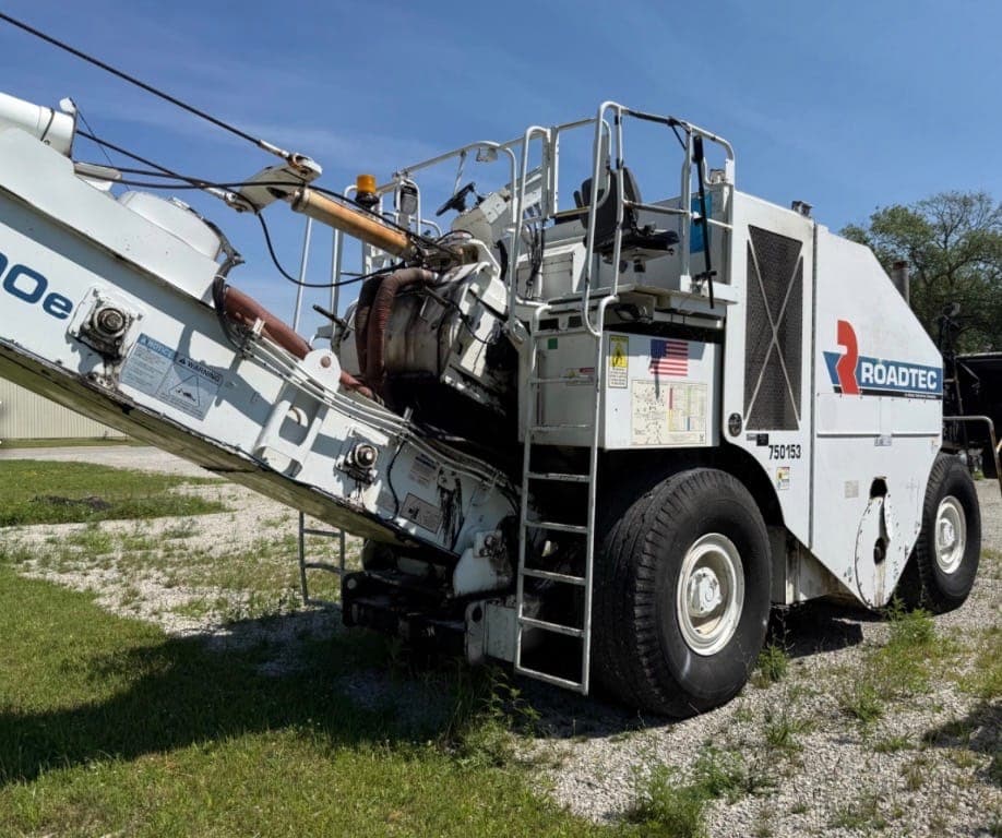 Astec (Roadtec) SB2500E Material Transfer & Widening (2013) for Sale - 4356 Hours | Dealer Inspected material-transfer-widening for sale in City, OH - photo 1