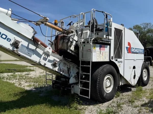 Astec (Roadtec) SB2500E Material Transfer & Widening (2013) for Sale - 4356 Hours | Dealer Inspected material-transfer-widening for sale in City, OH - photo 1