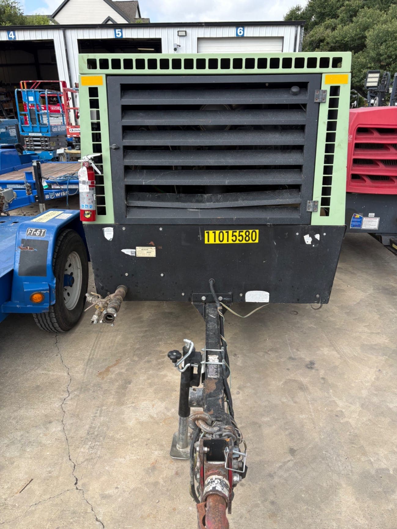2019 Sullair 375 Air Compressor (Towable) for Sale | Dealer Inspected | Karnes City, TX air-compressor-towable for sale in Karnes City, TX - photo 1