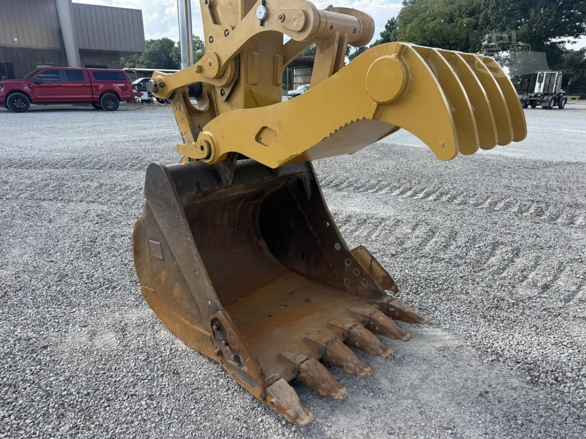 2022 Caterpillar 330 Excavators for sale in Jackson, TN - listing photo 8 of 10