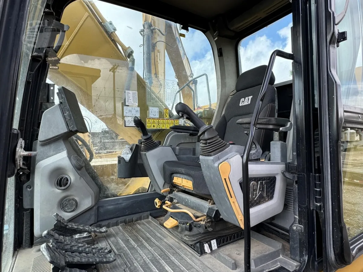2019 Caterpillar 320 Excavators for sale in Hidalgo, TX - listing photo 7 of 10