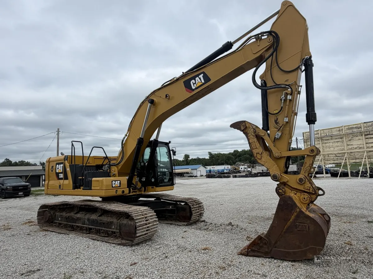 2019 Caterpillar 330 Excavators for sale in Grain Valley, MO - listing photo 7 of 8