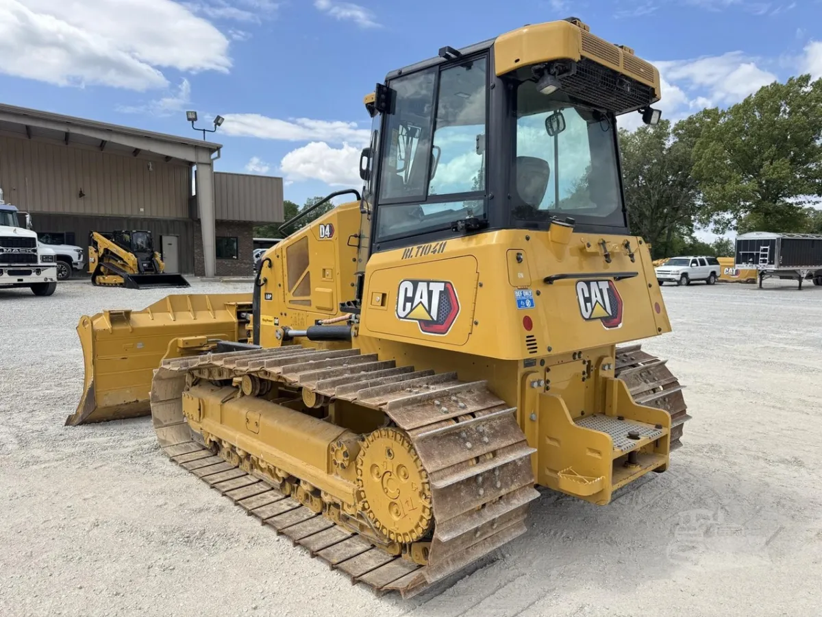 2024 Caterpillar D4 Dozers for sale in Jackson, TN - listing photo 3 of 11