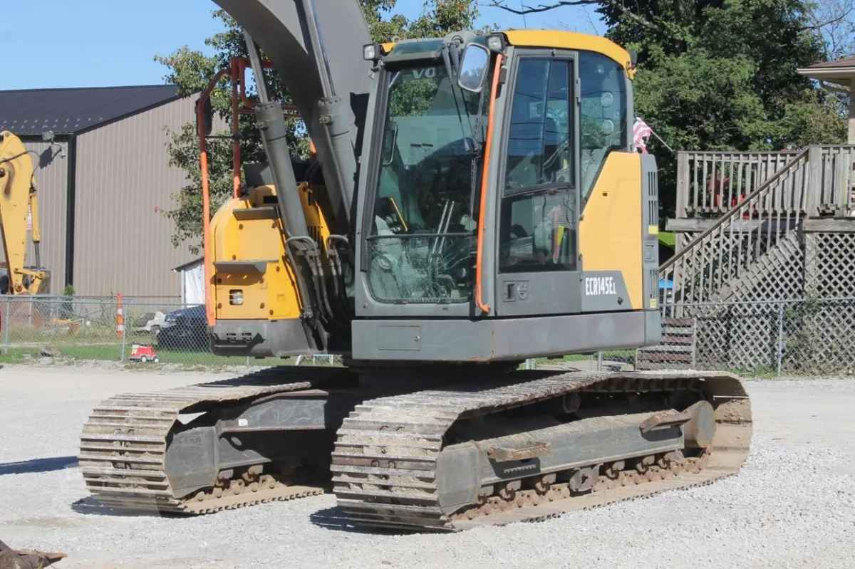 2019 Volvo ECR145EL Excavators for sale in Pleasureville, KY - listing photo 9 of 10
