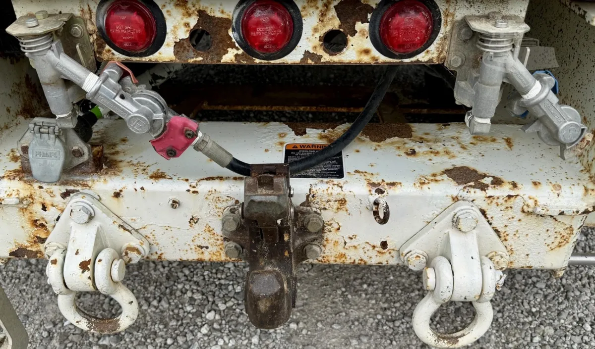 2010 Altec DL45BR Service Mechanics Truck Crane for sale in Knoxville, IA - listing photo 46 of 47