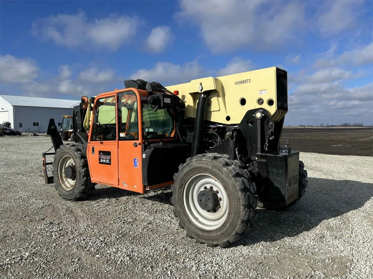2014 JLG jlg-1055 Telehandlers Forklifts for sale in Chatsworth, IL - listing photo 7 of 8