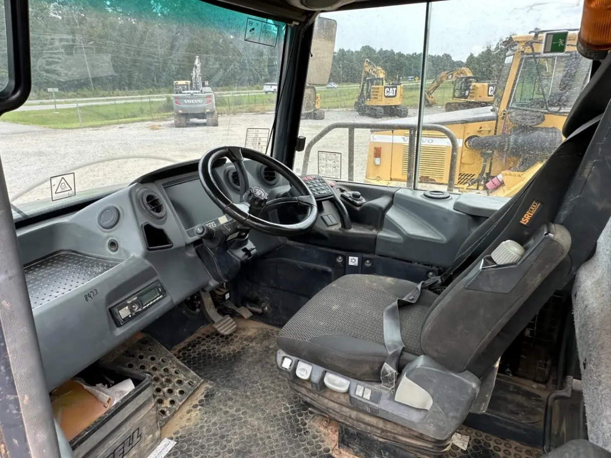 2019 Bell B20E Articulated Truck for sale in Andrews, SC - listing photo 8 of 10