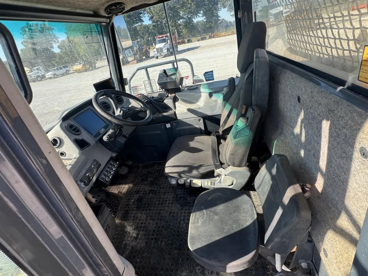 2020 Bell B25E Dumpers Haulers for sale in Jackson, TN - listing photo 11 of 12