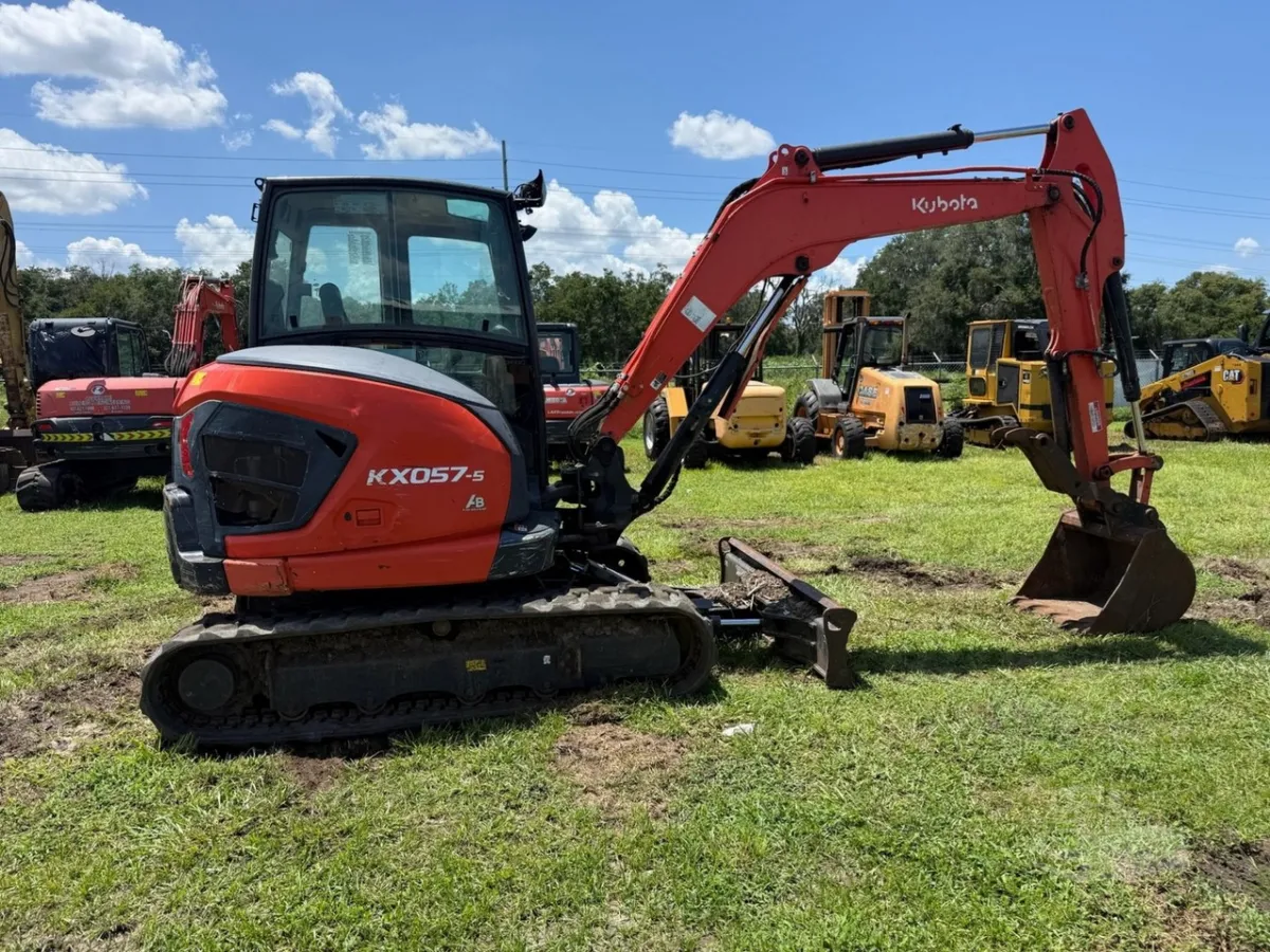 2023 Kubota KX057-5 Excavators for sale in Plant City, FL - listing photo 2 of 10
