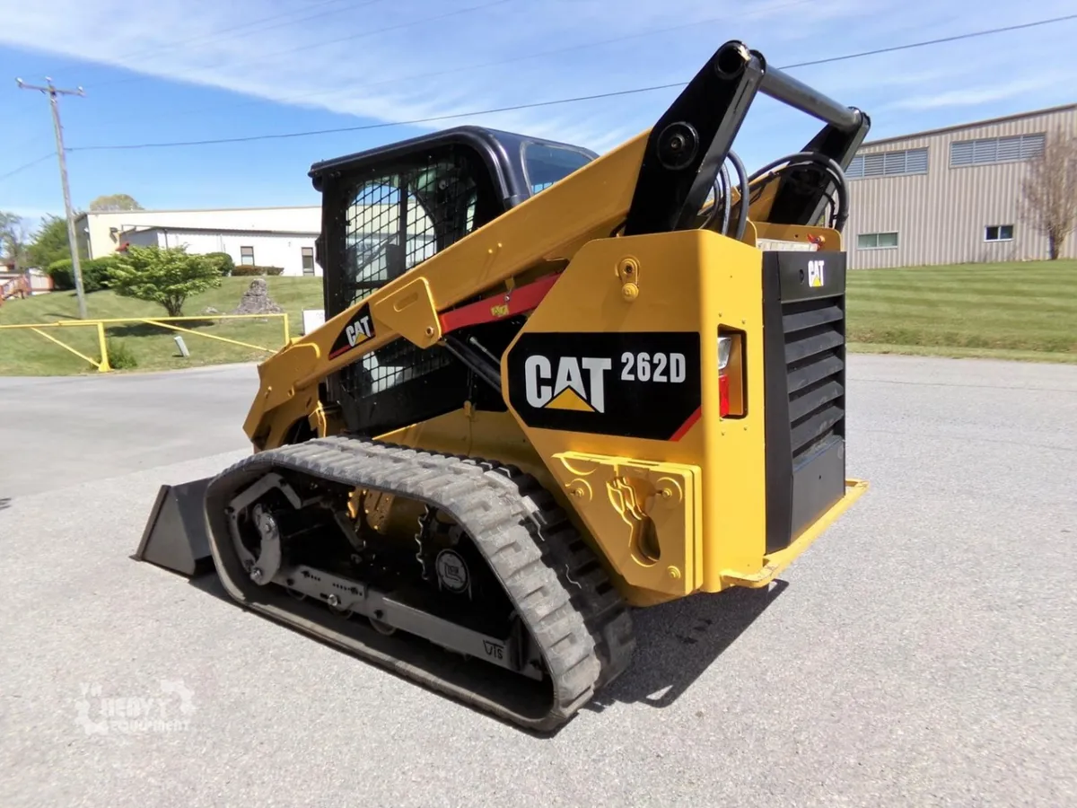 2017 Caterpillar 262D Skid Steer Loaders for sale in Pearisburg, VA - listing photo 6 of 10