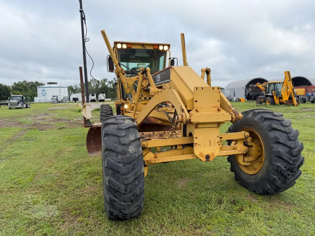 2000 Caterpillar 12H Motor Graders for sale in Plant City, FL - listing photo 5 of 10