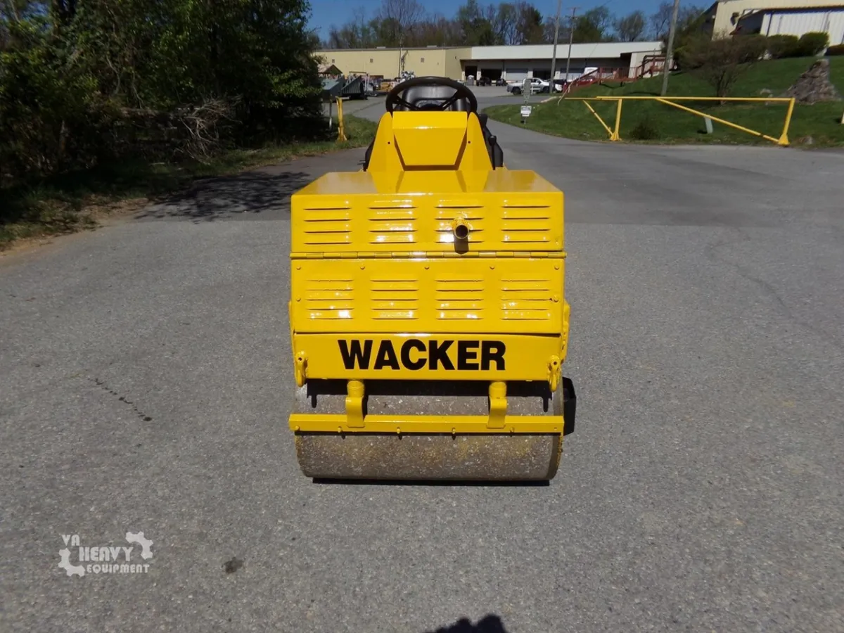 1993 Wacker Neuson RD880V Smooth Drum Rollers for sale in Pearisburg, VA - listing photo 8 of 10