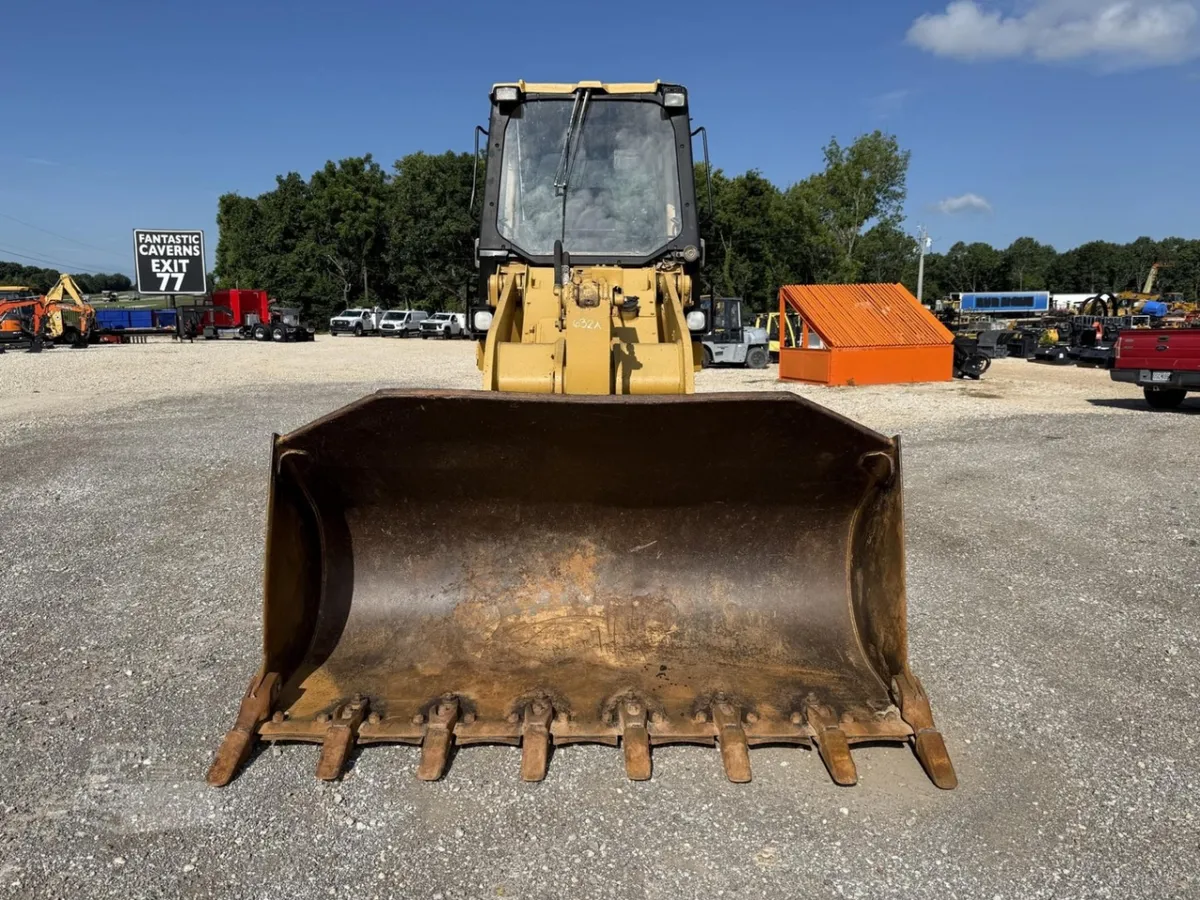 1998 Caterpillar 953C Track Loaders for sale in Strafford, MO - listing photo 8 of 10