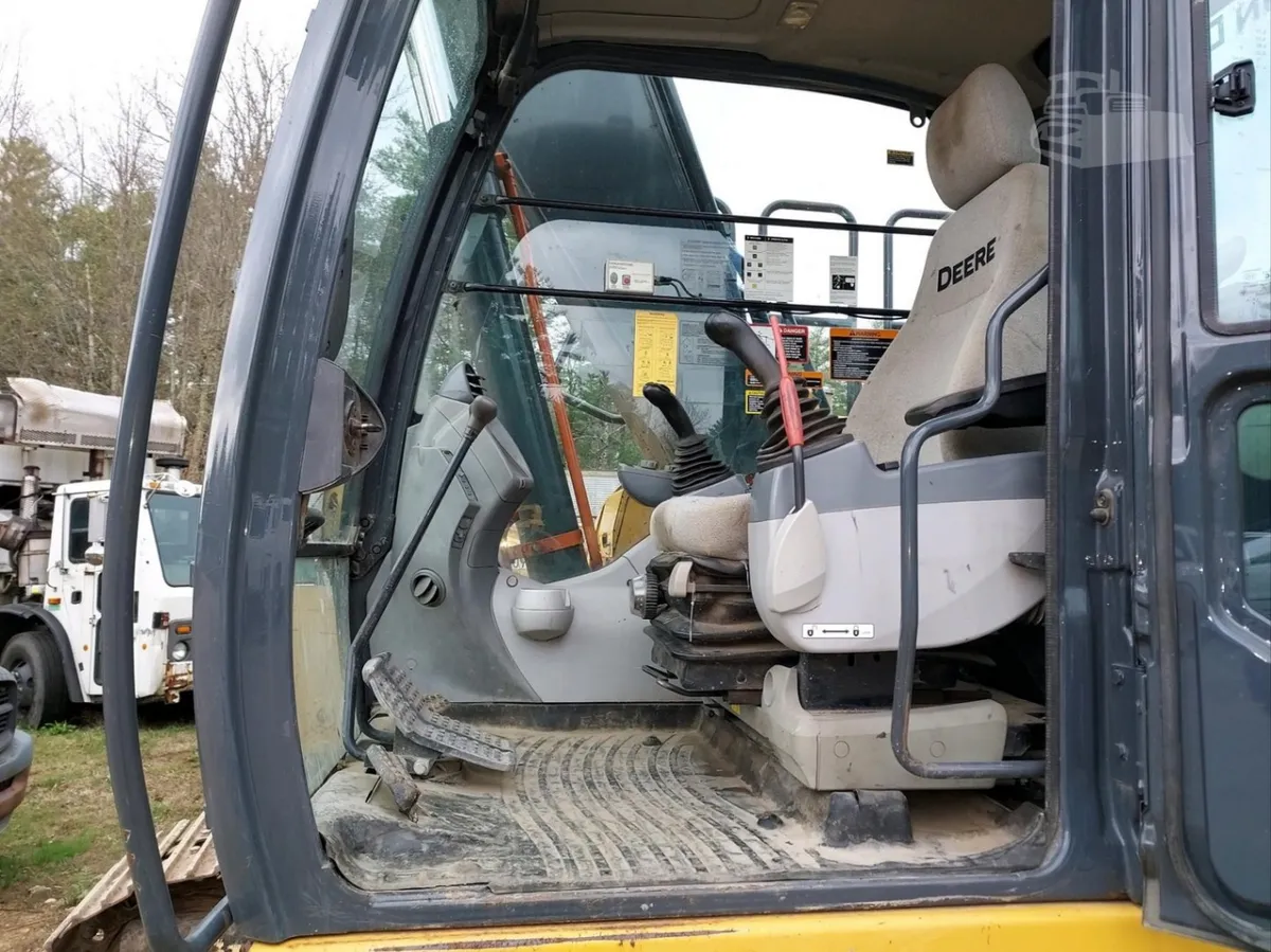 2018 John Deere 160G LC Excavators for sale in Lebanon, ME - listing photo 8 of 10