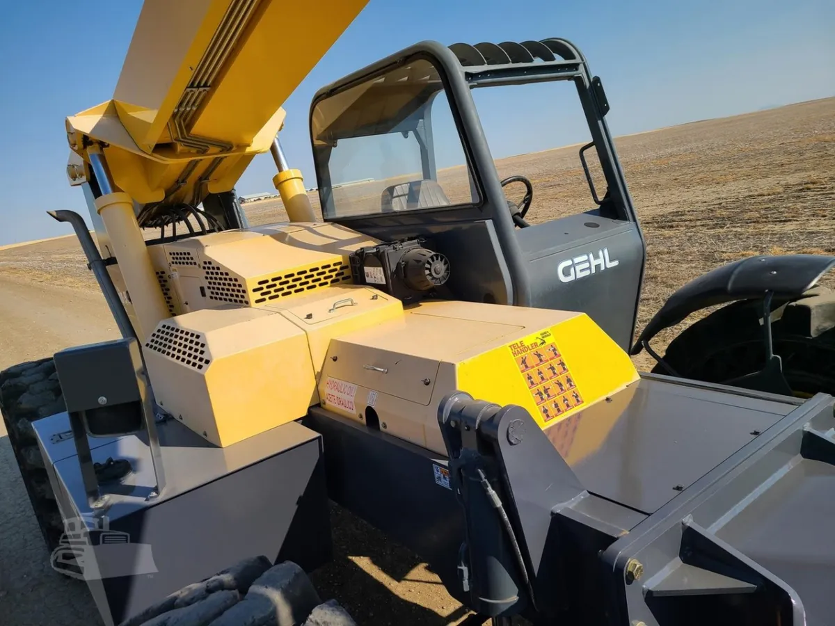 2019 Gehl RS10-55 MARK 74 Telehandler Telescopic Forklift for sale in Loma, MT - listing photo 8 of 10