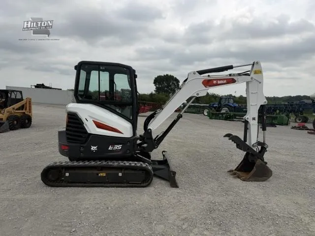 2022 Bobcat E35 Excavators for sale in Gallatin, MO - listing photo 6 of 8