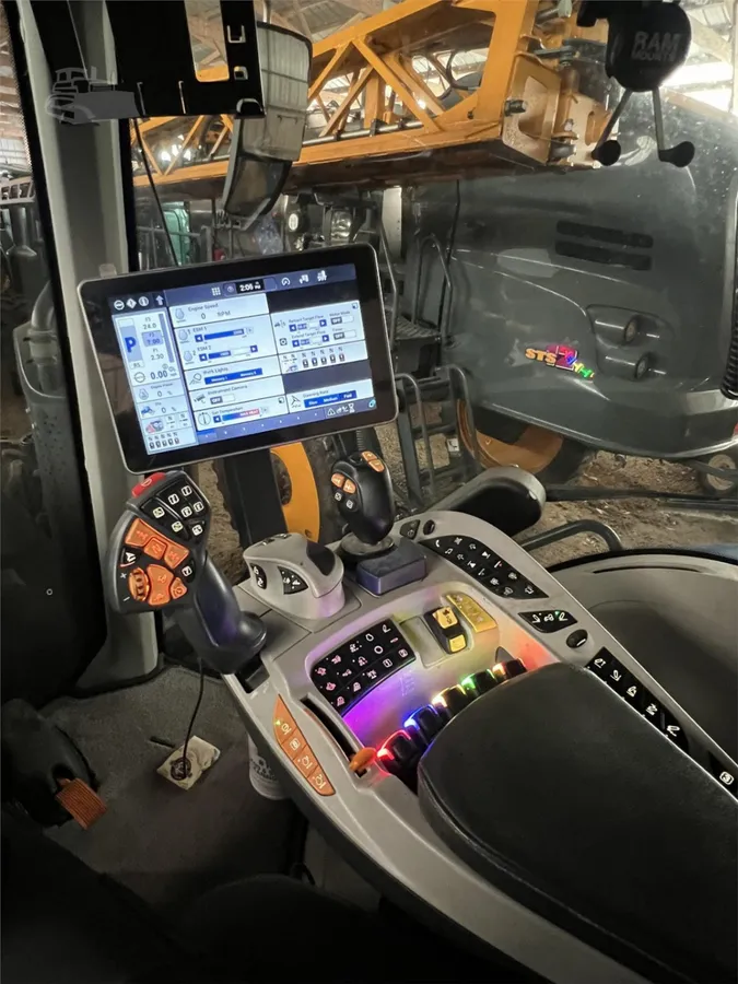 2020 New Holland T8.435 Field Tractors Power for sale in Independence, IA - listing photo 13 of 18