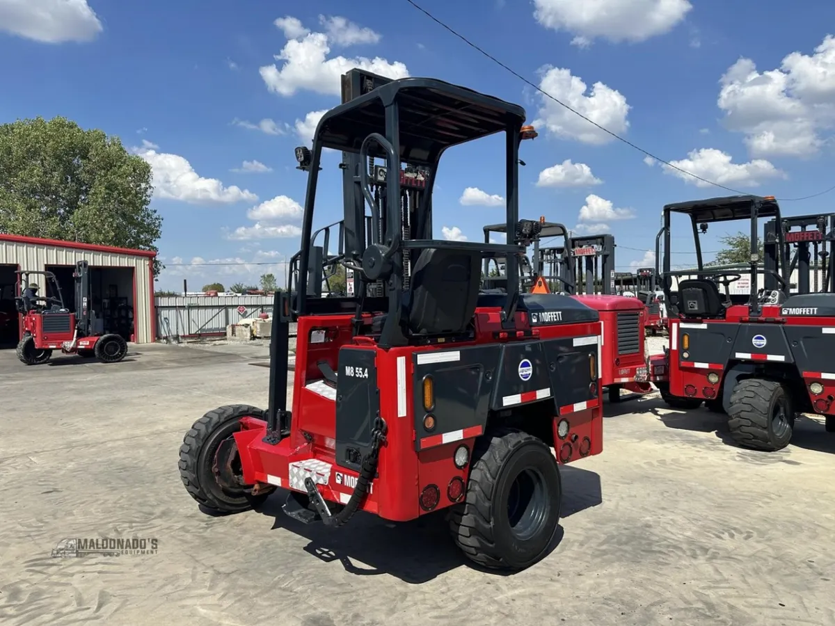 2018 Moffett M8 55.4 Rough Terrain Forklift for sale in Ferris, TX - listing photo 3 of 10