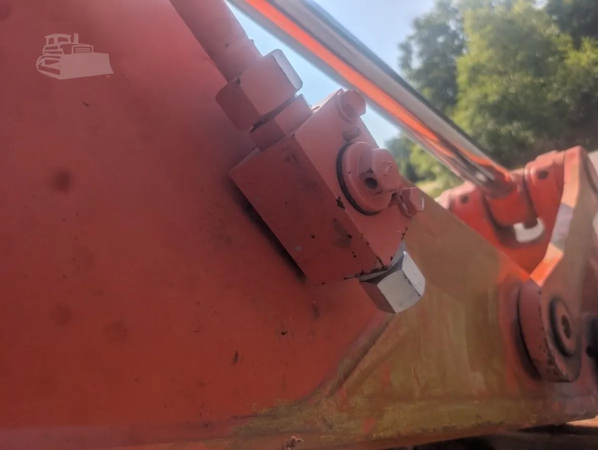 2020 Hitachi ZX120-6 Excavators for sale in Lebanon, ME - listing photo 6 of 10