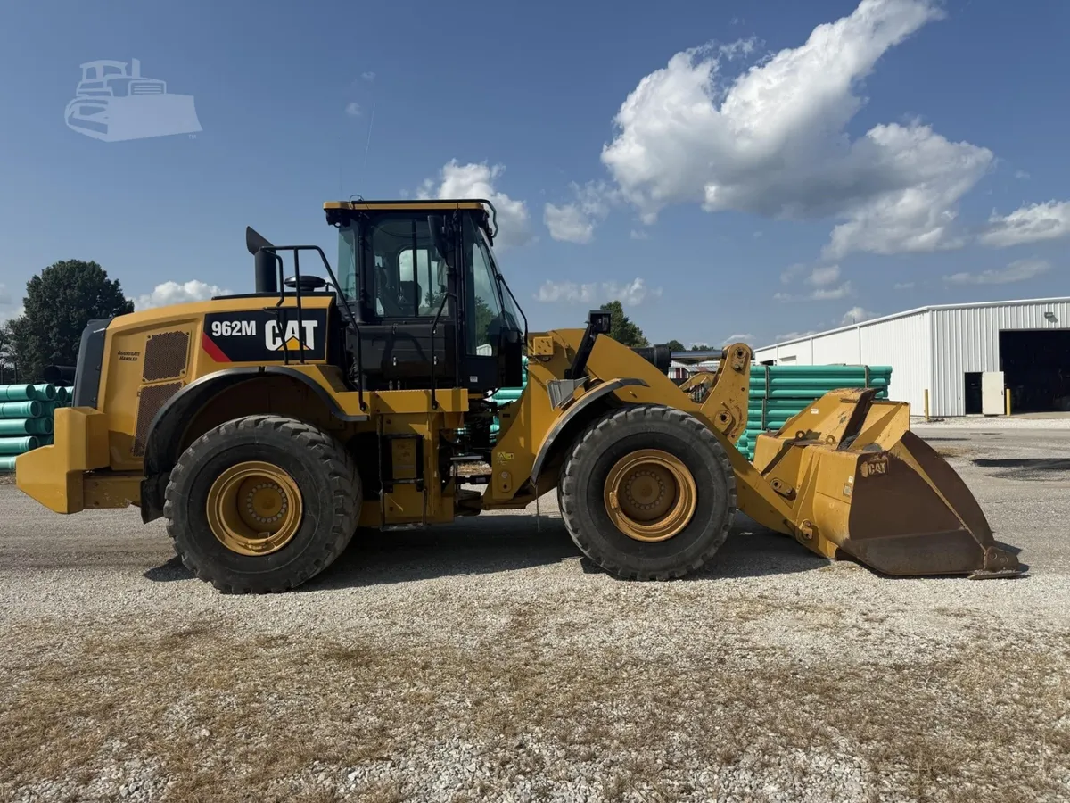 2019 Caterpillar 962M Wheel Loaders for sale in Mount Sterling, IL - listing photo 2 of 8