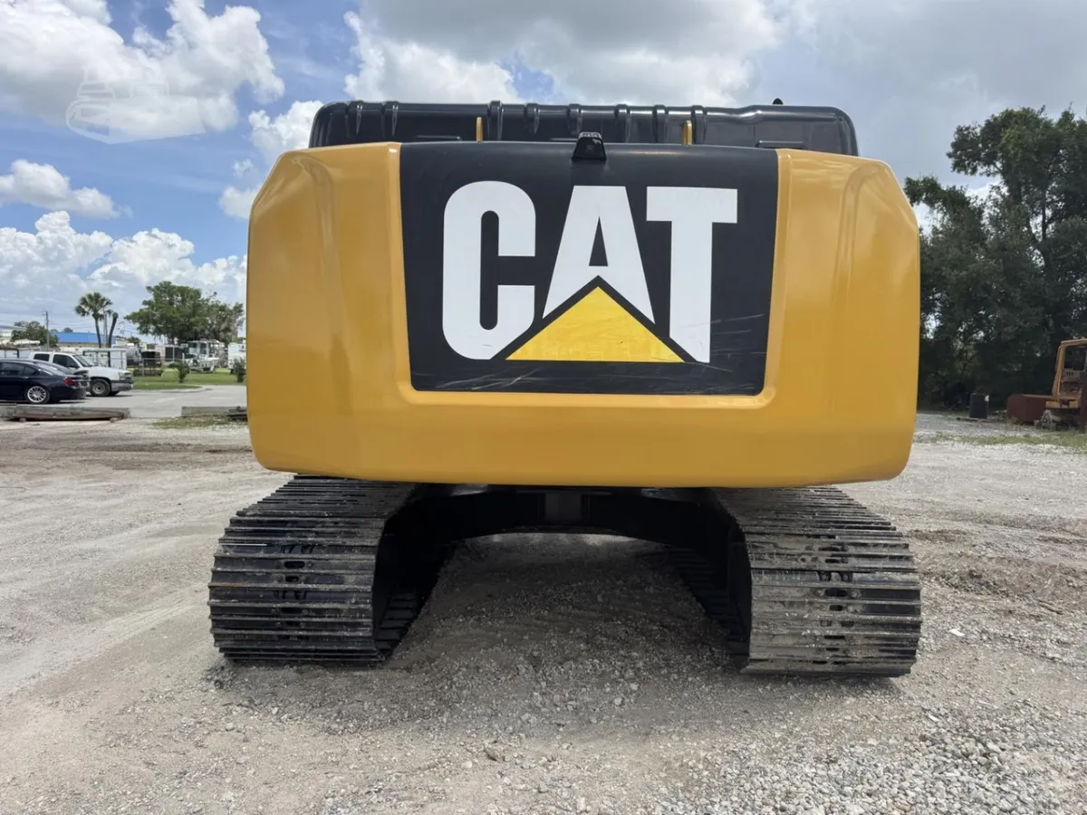 2019 Caterpillar 326FL Excavators for sale in Mulberry, FL - listing photo 7 of 10