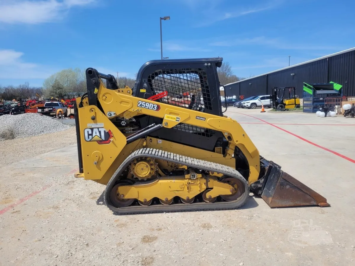 2023 Caterpillar 259D3 Track Loaders for sale in Strafford, MO - listing photo 3 of 10