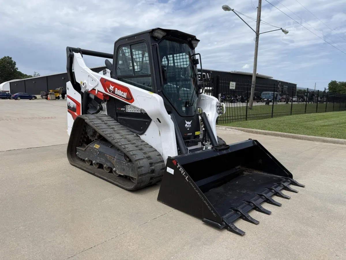 2021 Bobcat T76 Track Loaders for sale in Strafford, MO - listing photo 5 of 10