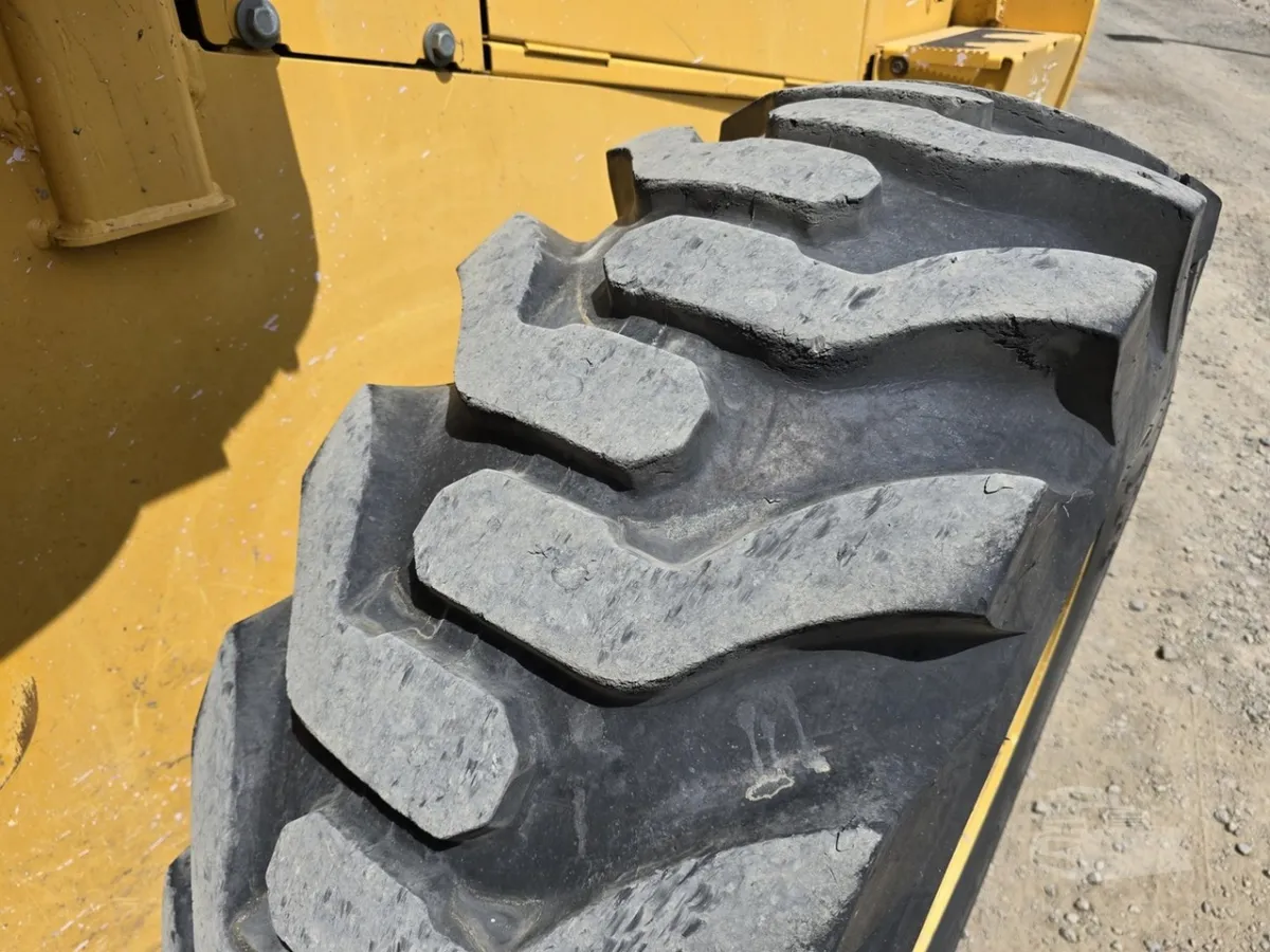 2003 John Deere 544H Wheel Loaders for sale in Filer, ID - listing photo 8 of 10