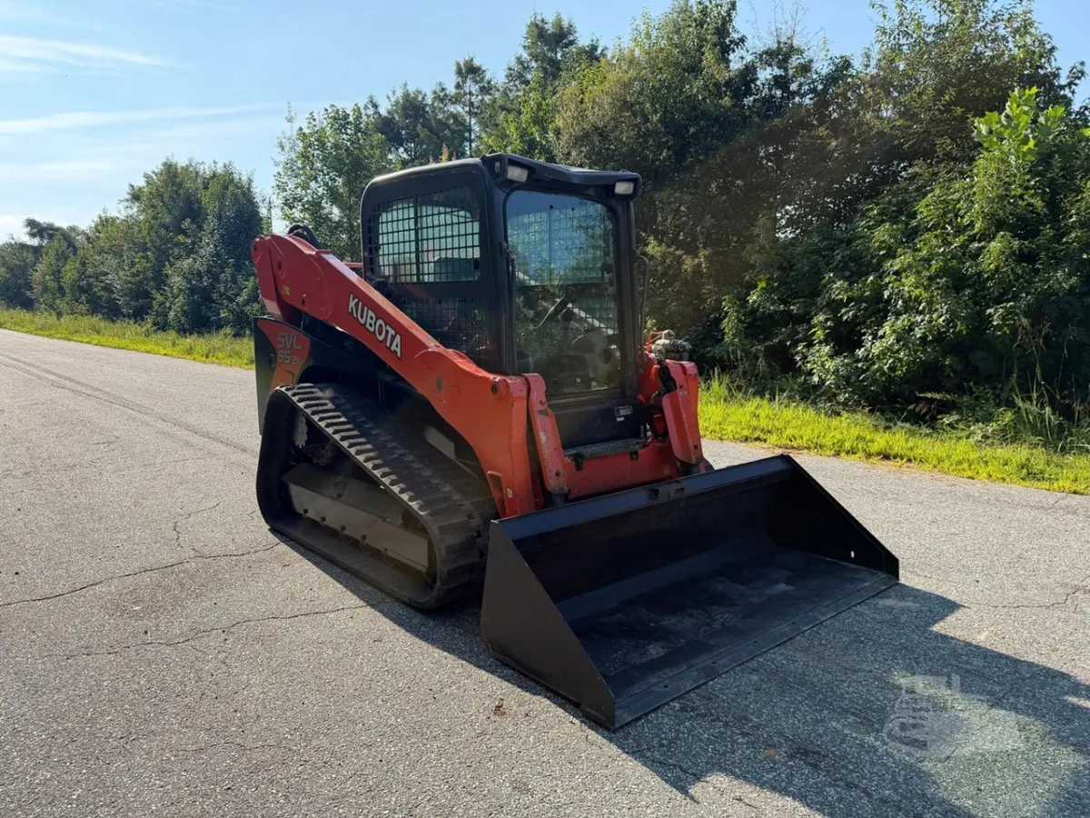 2019 Kubota SVL95-2 Track Loaders for sale in Pleasant Garden, NC - listing photo 4 of 8
