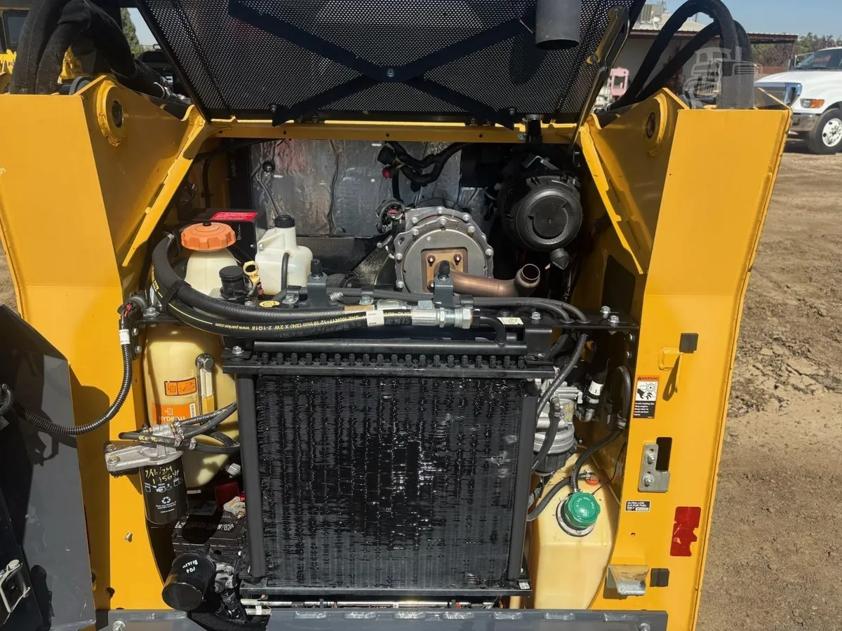 2019 John Deere 312GR Skid Steer Loaders for sale in Galt, CA - listing photo 7 of 8