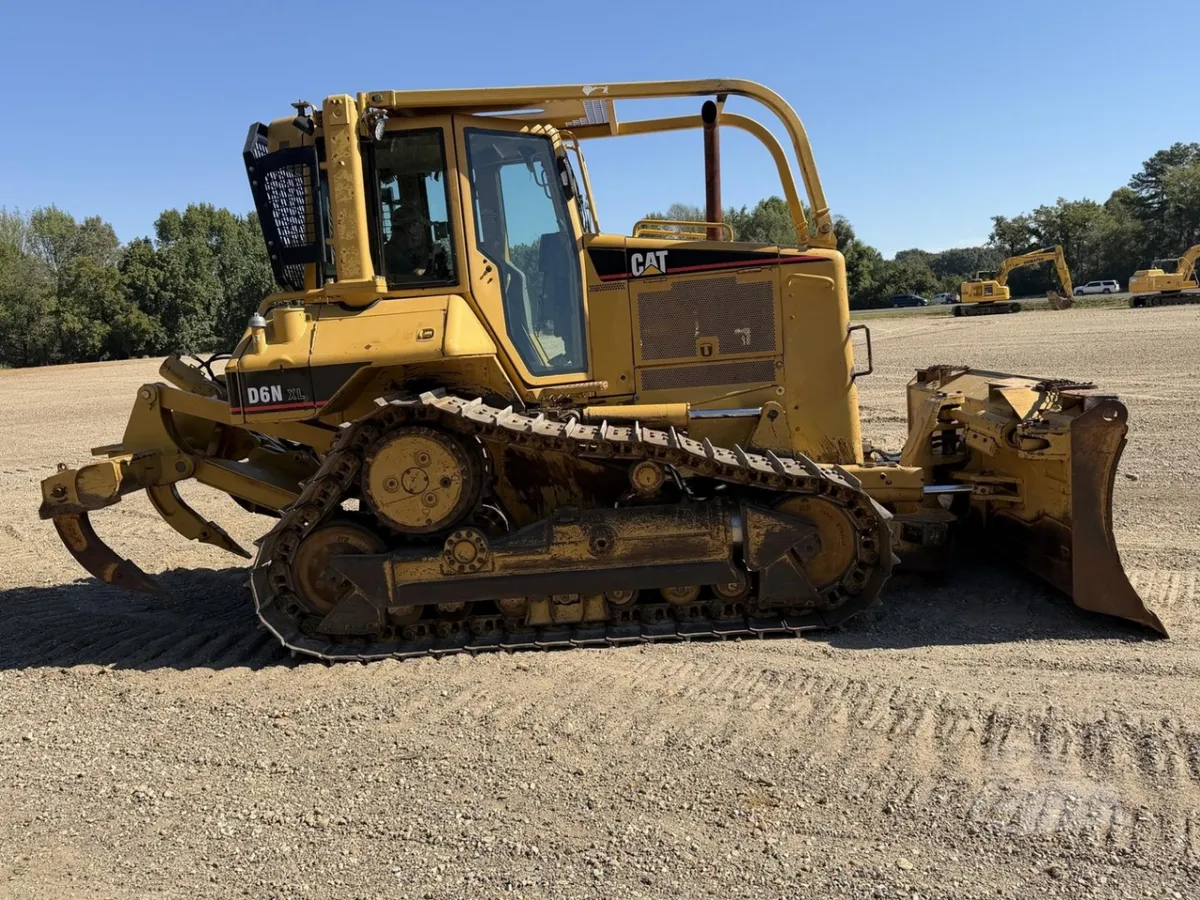 2006 Caterpillar D6N XL Dozers for sale in Nesbit, MS - listing photo 3 of 10