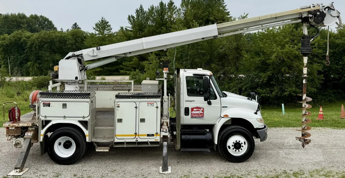 2010 Altec DL45BR Service Mechanics Truck Crane for sale in Knoxville, IA - listing photo 35 of 47
