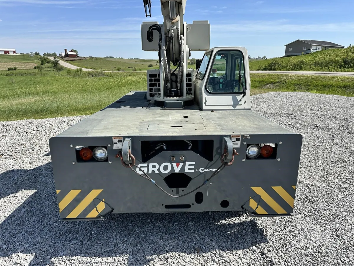 2016 Grove YB4409-2 Cranes Mobile for sale in Wellman, IA - listing photo 11 of 28