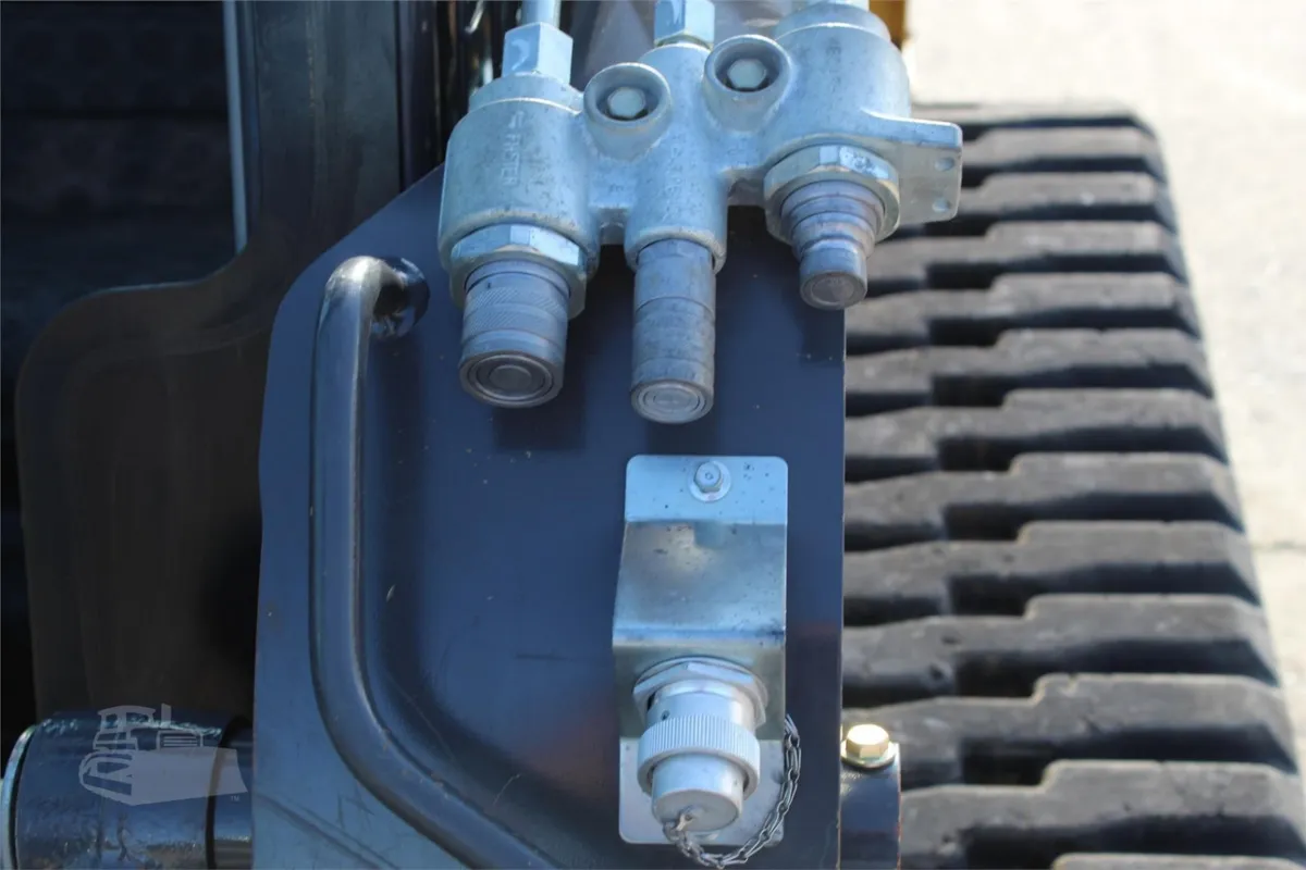 2017 New Holland C232 Track Loaders for sale in Atlantic, IA - listing photo 8 of 15