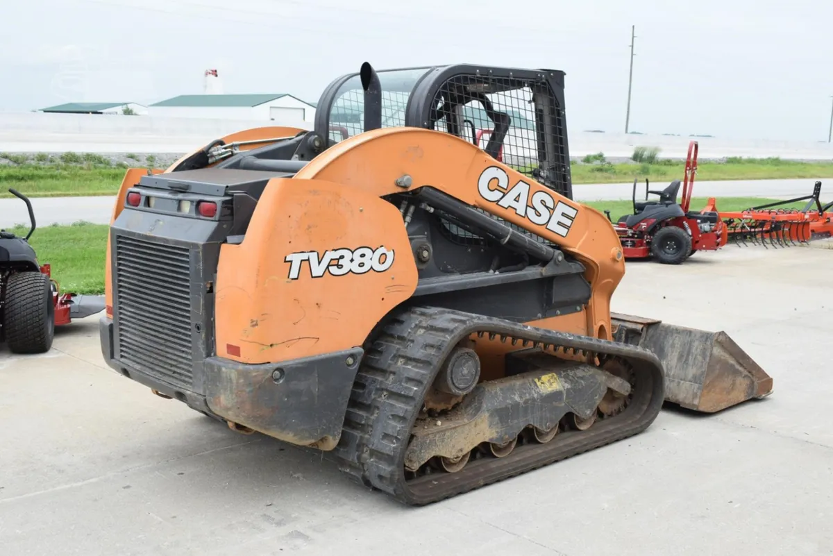 2018 CASE TV380 Track Loaders for sale in Kingdom City, MO - listing photo 5 of 8