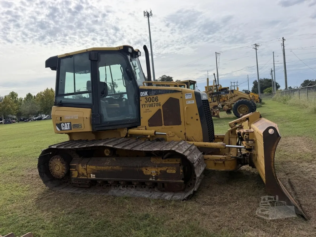 2009 Caterpillar D5K LGP Dozers for sale in Plant City, FL - listing photo 2 of 10