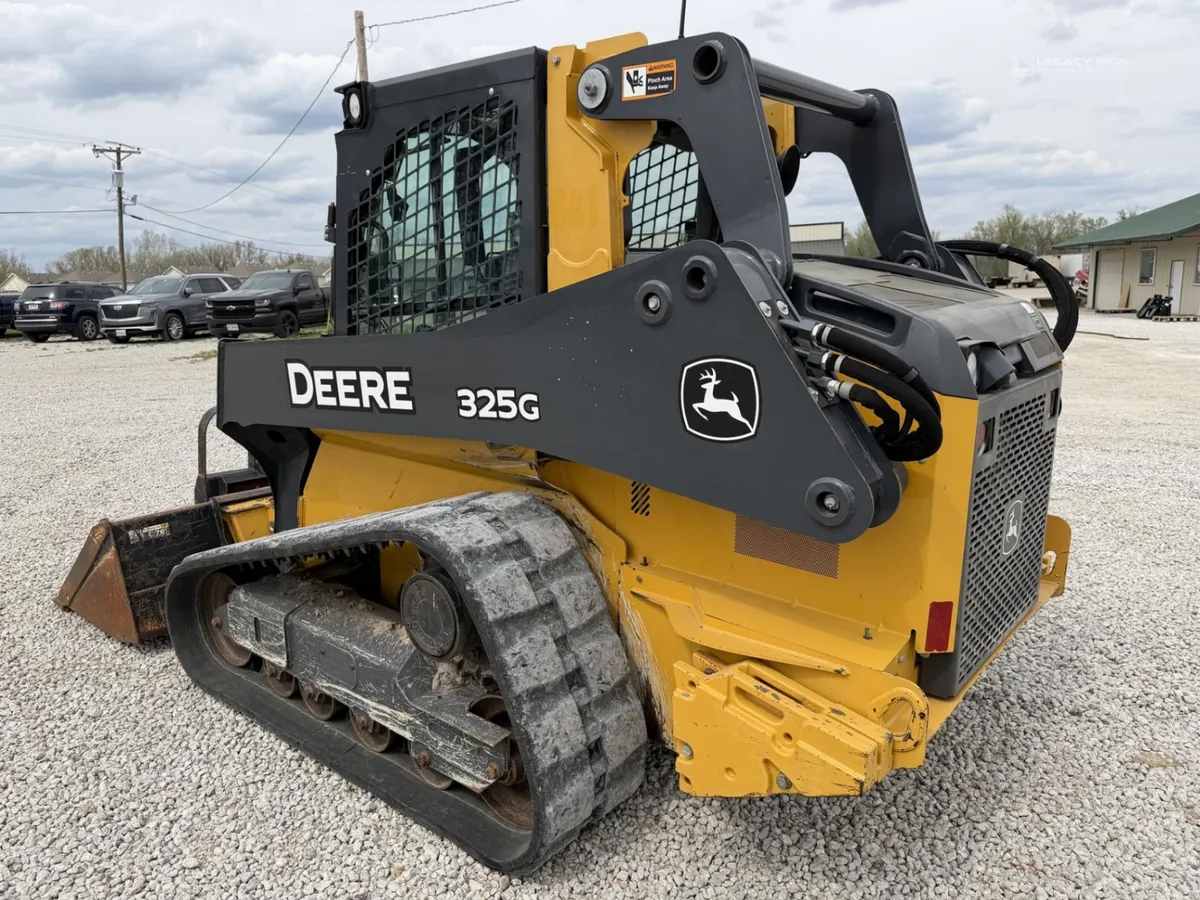 2019 John Deere 325G Track Loaders for sale in Grain Valley, MO - listing photo 3 of 8