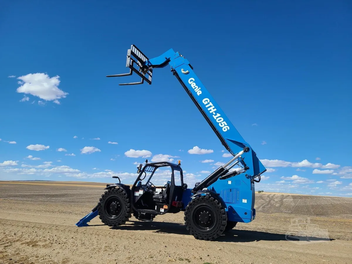 2019 Genie genie-gth-1056 Telehandler Telescopic Forklift for sale in Loma, MT - listing photo 3 of 10