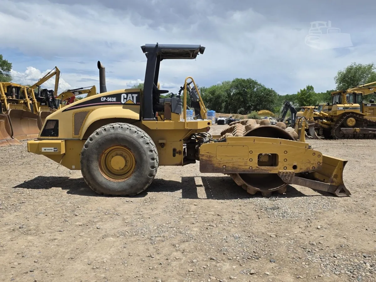 2004 Caterpillar CP-563E Padfoot Trench Compaction for sale in Paonia, CO - listing photo 5 of 10