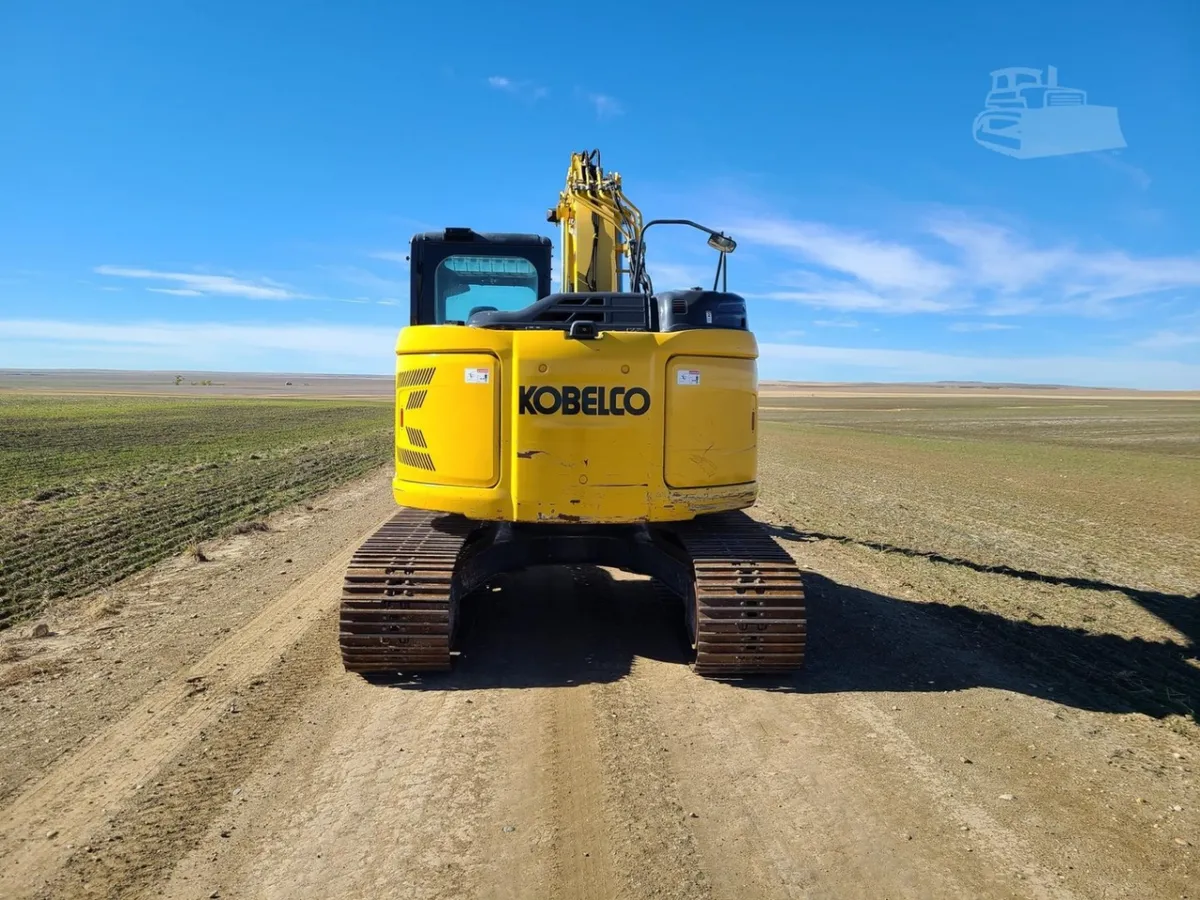 2016 Kobelco SK140SR LC-5 Excavators for sale in Loma, MT - listing photo 6 of 10