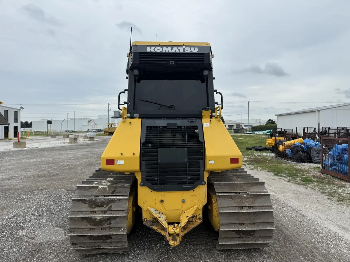 2024 Komatsu D51PXi-24 Dozers for sale in Mount Sterling, IL - listing photo 3 of 8