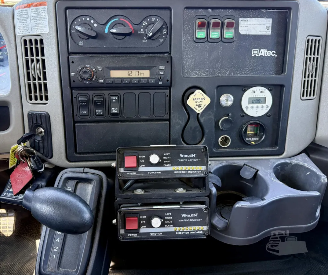 2012 Altec AT40M Service Mechanics Truck Crane for sale in Knoxville, IA - listing photo 19 of 45