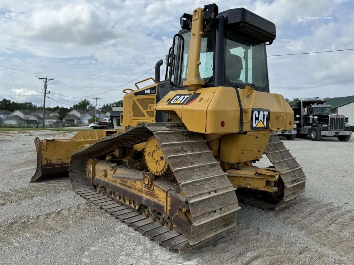 2015 Caterpillar D6N LGP Dozers for sale in Grain Valley, MO - listing photo 6 of 8