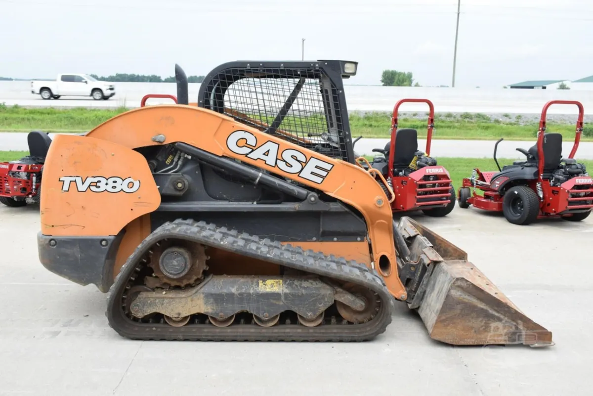 2018 CASE TV380 Track Loaders for sale in Kingdom City, MO - listing photo 6 of 8