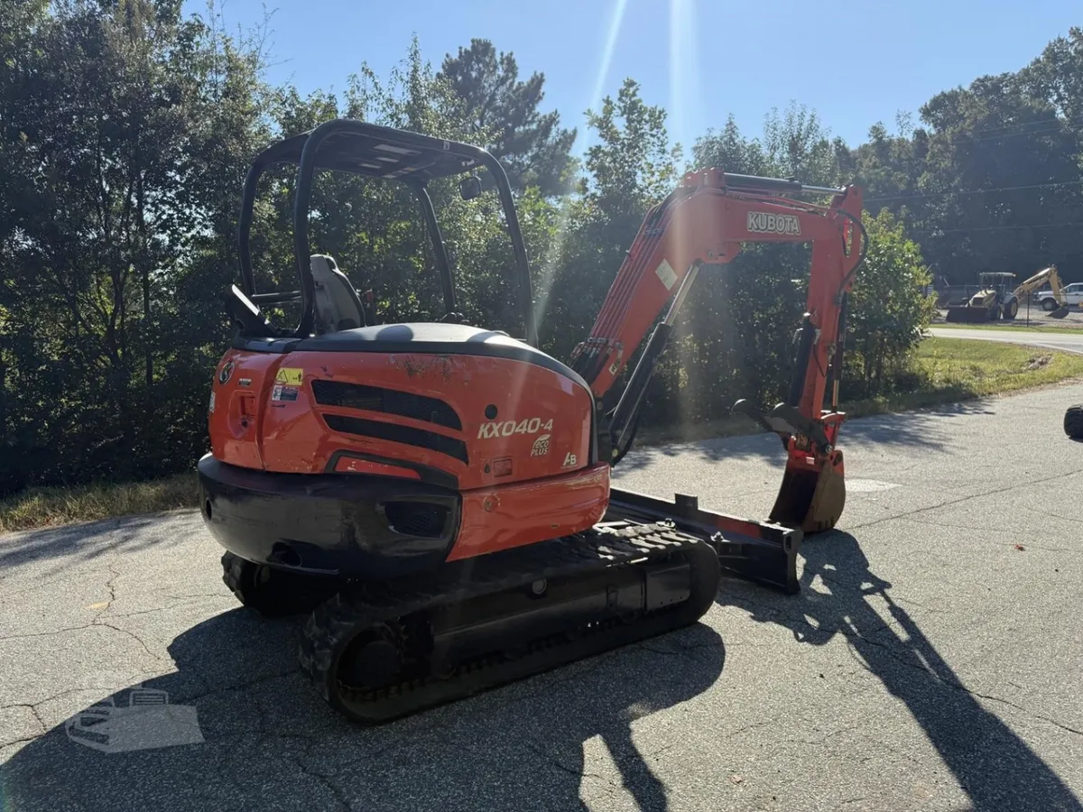 2019 Kubota KX040-4 Excavators for sale in Pleasant Garden, NC - listing photo 4 of 7
