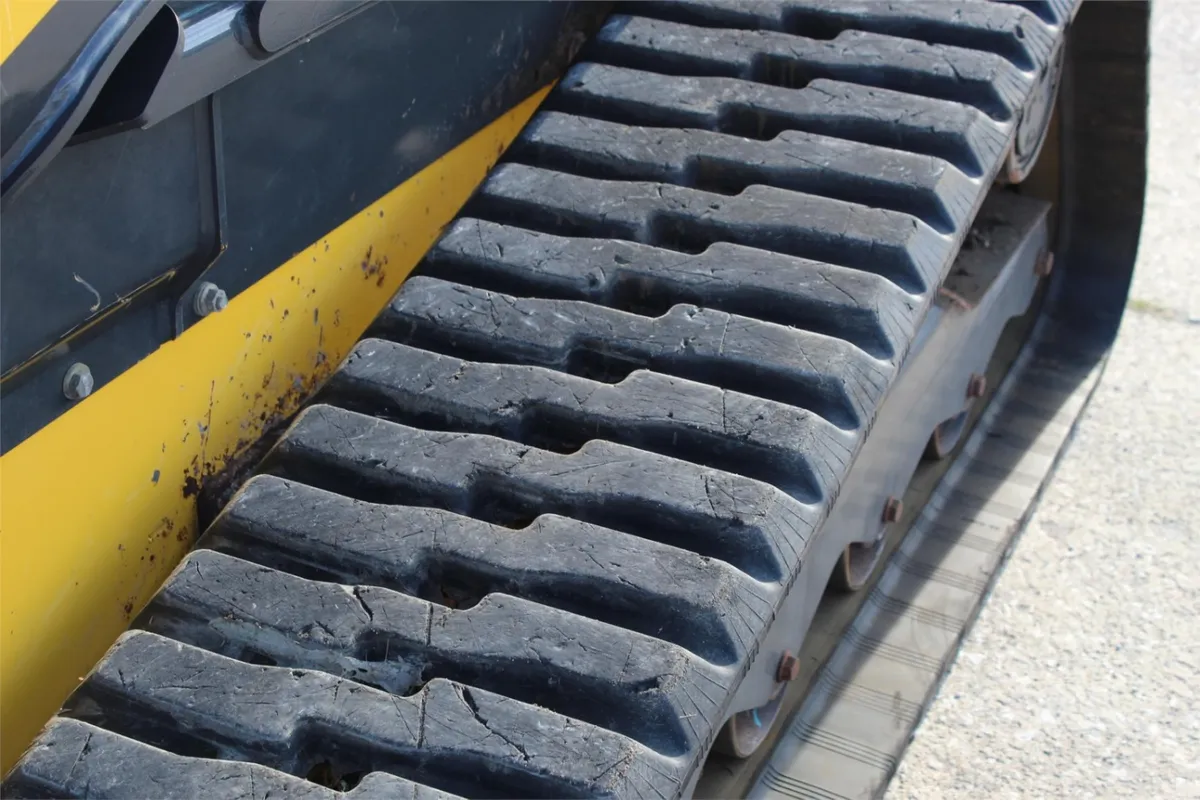 2017 New Holland C232 Track Loaders for sale in Atlantic, IA - listing photo 9 of 15