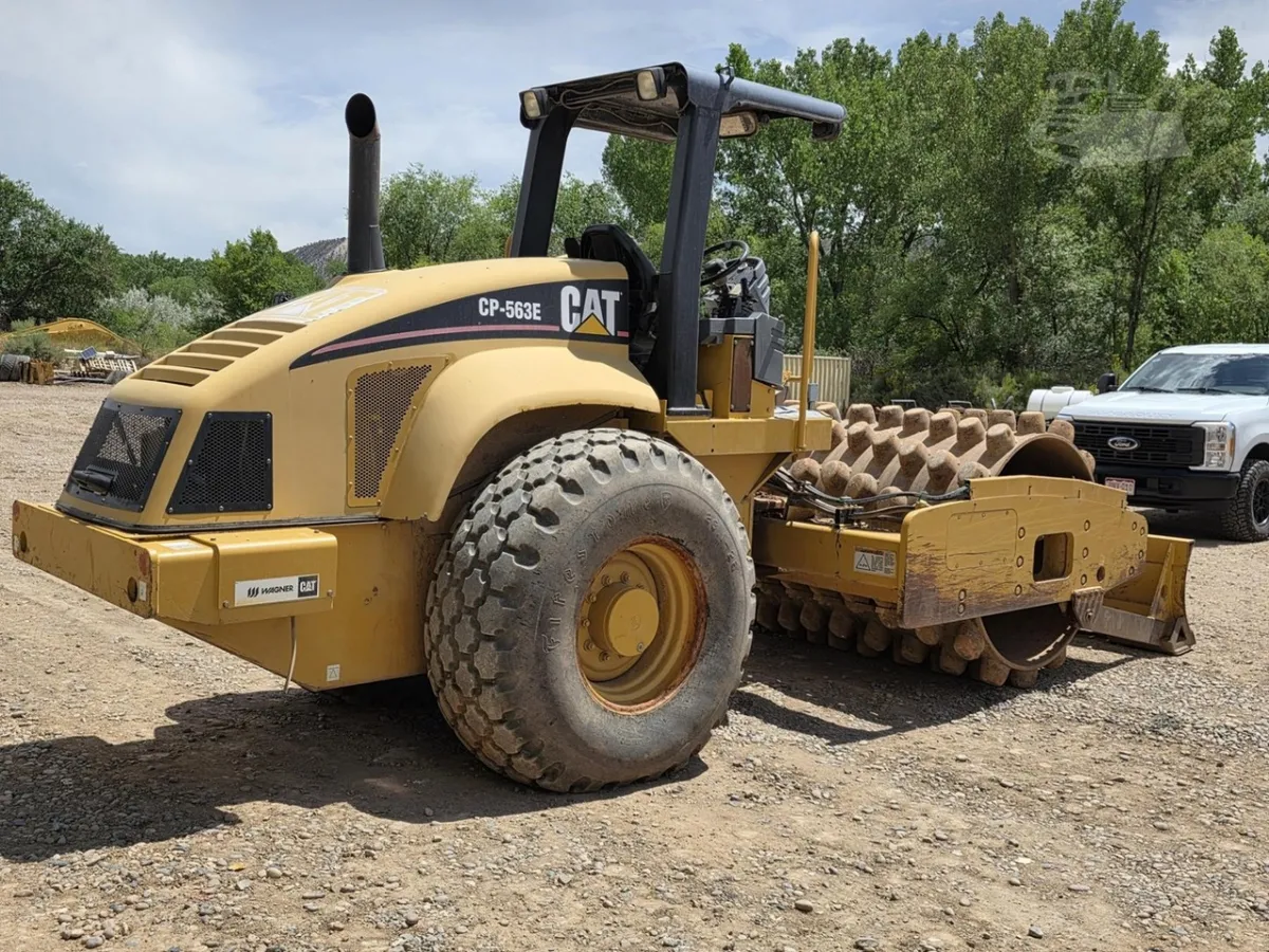 2004 Caterpillar CP-563E Padfoot Trench Compaction for sale in Paonia, CO - listing photo 4 of 10