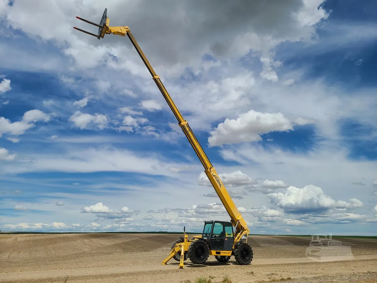 2018 Gehl DL12-55 Telehandler Telescopic Forklift for sale in Loma, MT - listing photo 7 of 10