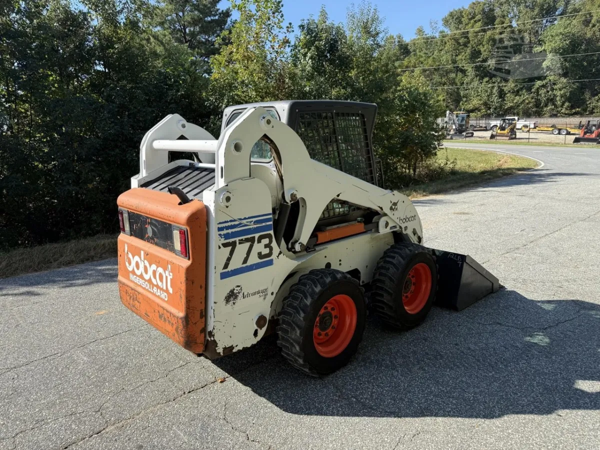 1999 Bobcat 773 Skid Steer Loaders for sale in Pleasant Garden, NC - listing photo 3 of 7