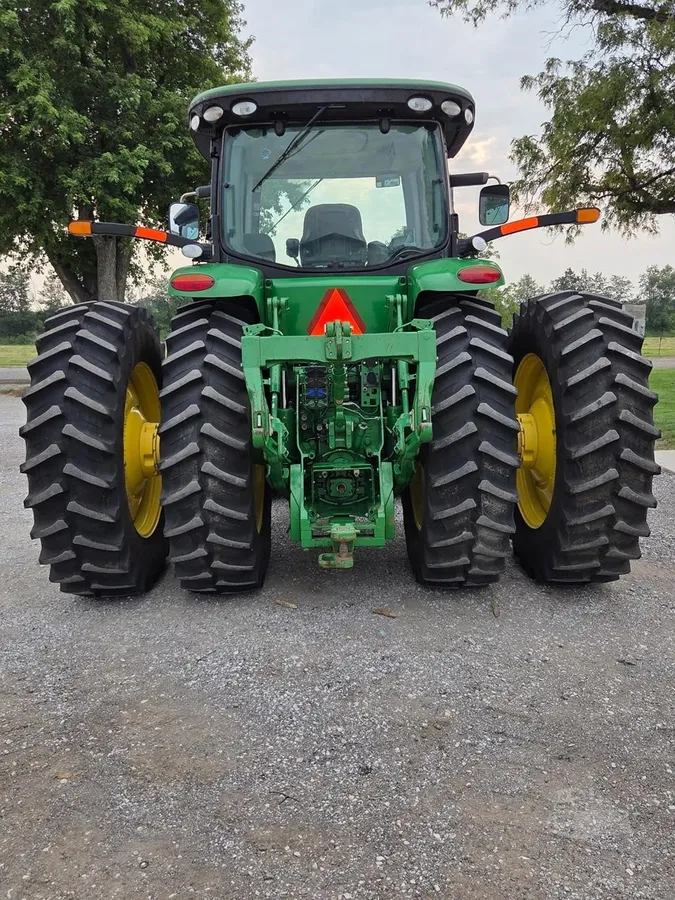 2012 John Deere 8285R Field Tractors Power for sale in Williamsburg, IA - listing photo 3 of 10